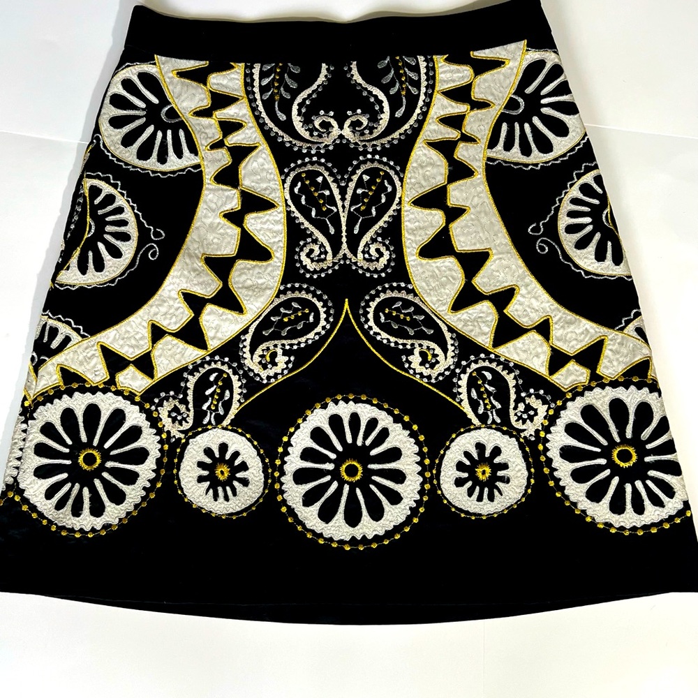DKNY Black and White Embroidered Skirt
